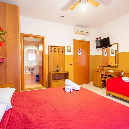 Booking Now Rome-Address Via Palestro,56- Breakfast Included-3
